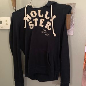 Hollister hoodie worn twice!